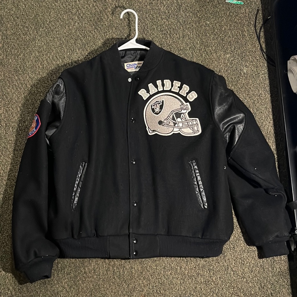 Vintage rare Varsity jacket raiders. Original chalk line. XL